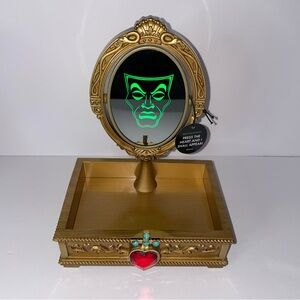 Bath & Body Works Disney Villains Evil Queen Light Up Body Care Tray